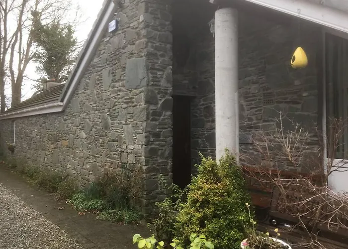 Woodford In Old Farm