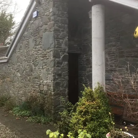 Woodford In Old Farm