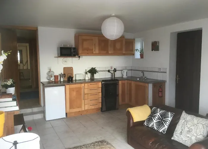 Woodford In Old Farm *